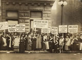 Photo: Women Against Wilson, c. 1913