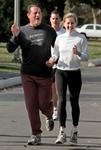 Gore jogs with daughter Karenna